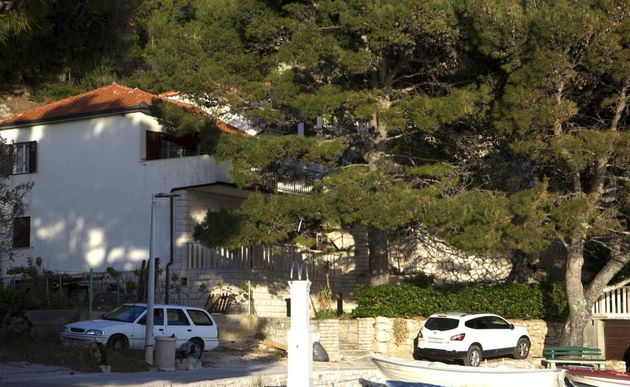 Apartments By The Sea Brela, Makarska - 16065 Экстерьер фото